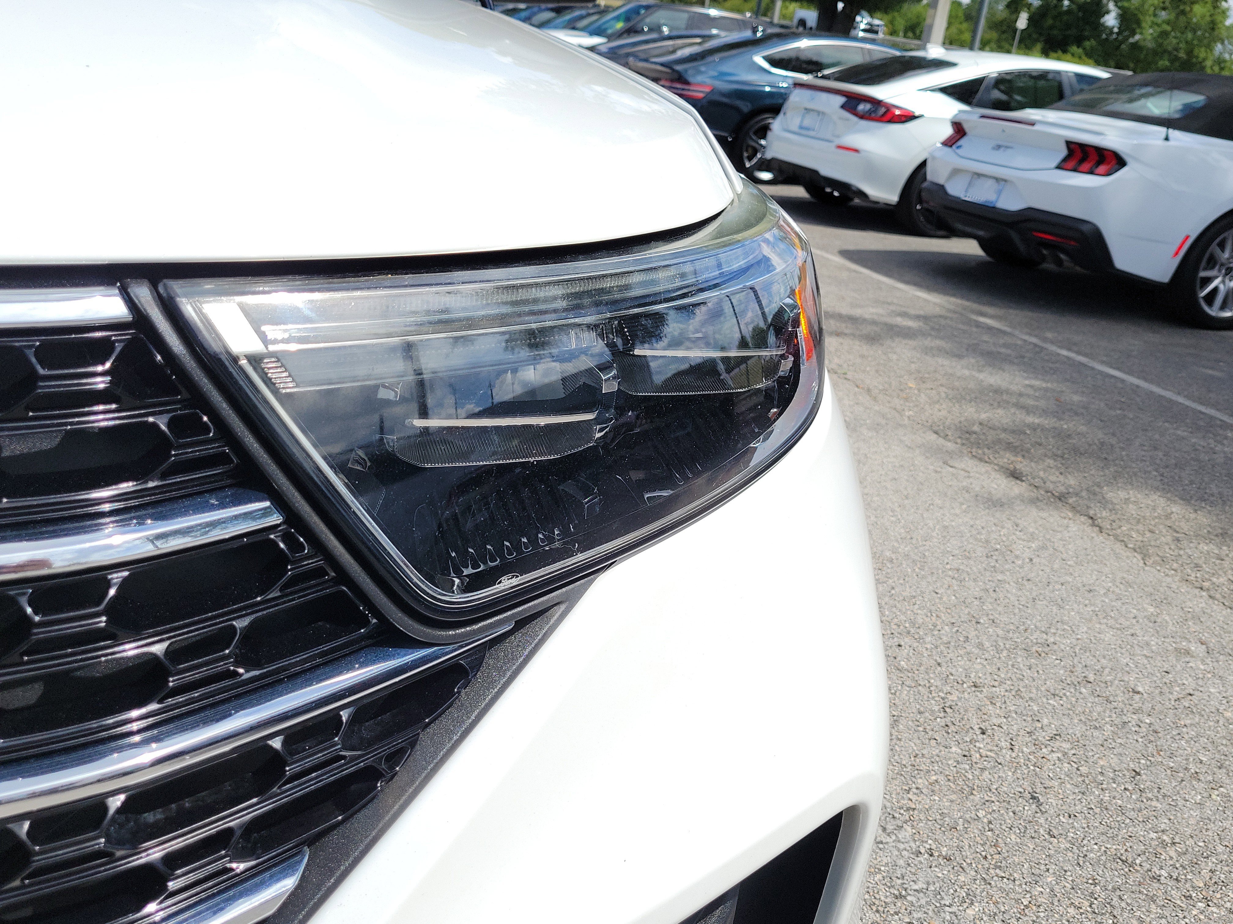 Used 2020 Ford Explorer XLT w/ Class III Trailer Tow Package RWD image 3