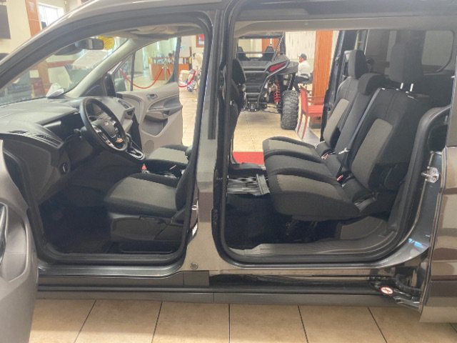 Used 2020 Ford Transit Connect XL FWD image 10