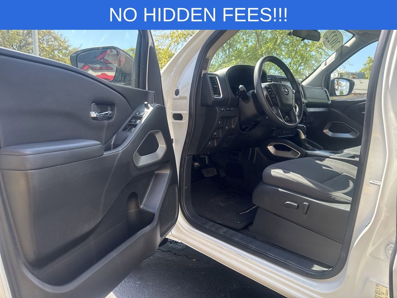 Used 2022 Nissan Frontier SV w/ Technology Package image 19