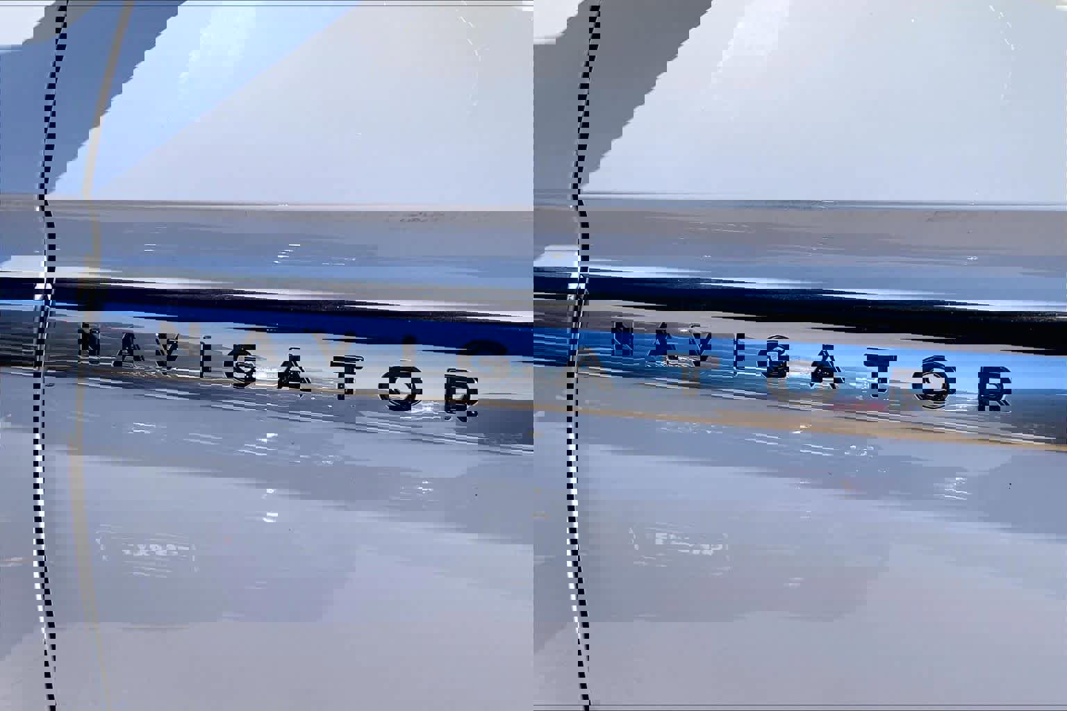 New 2025 Lincoln Navigator L Reserve image 15