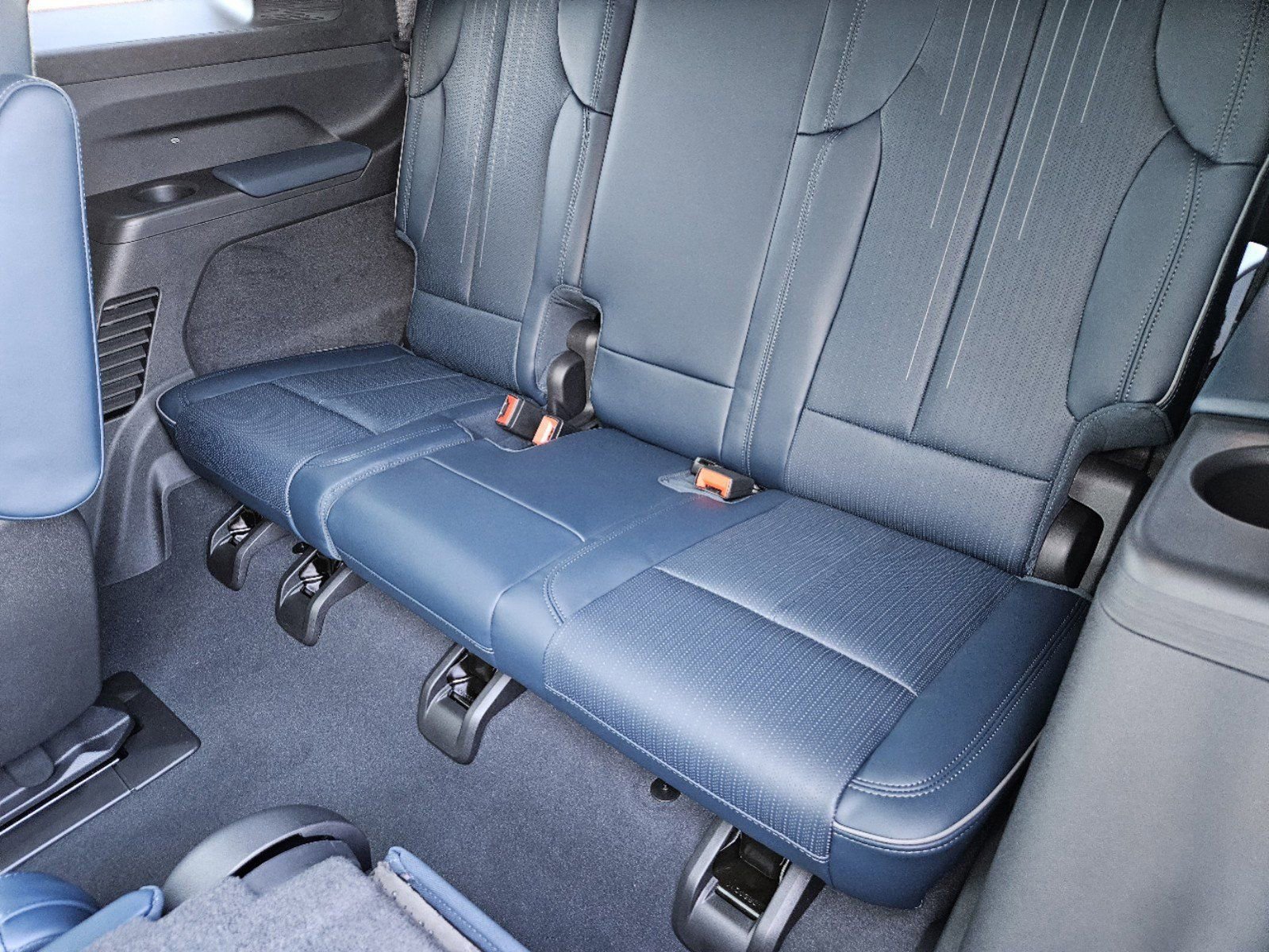 New 2025 Cadillac Escalade IQ Luxury 2 image 23