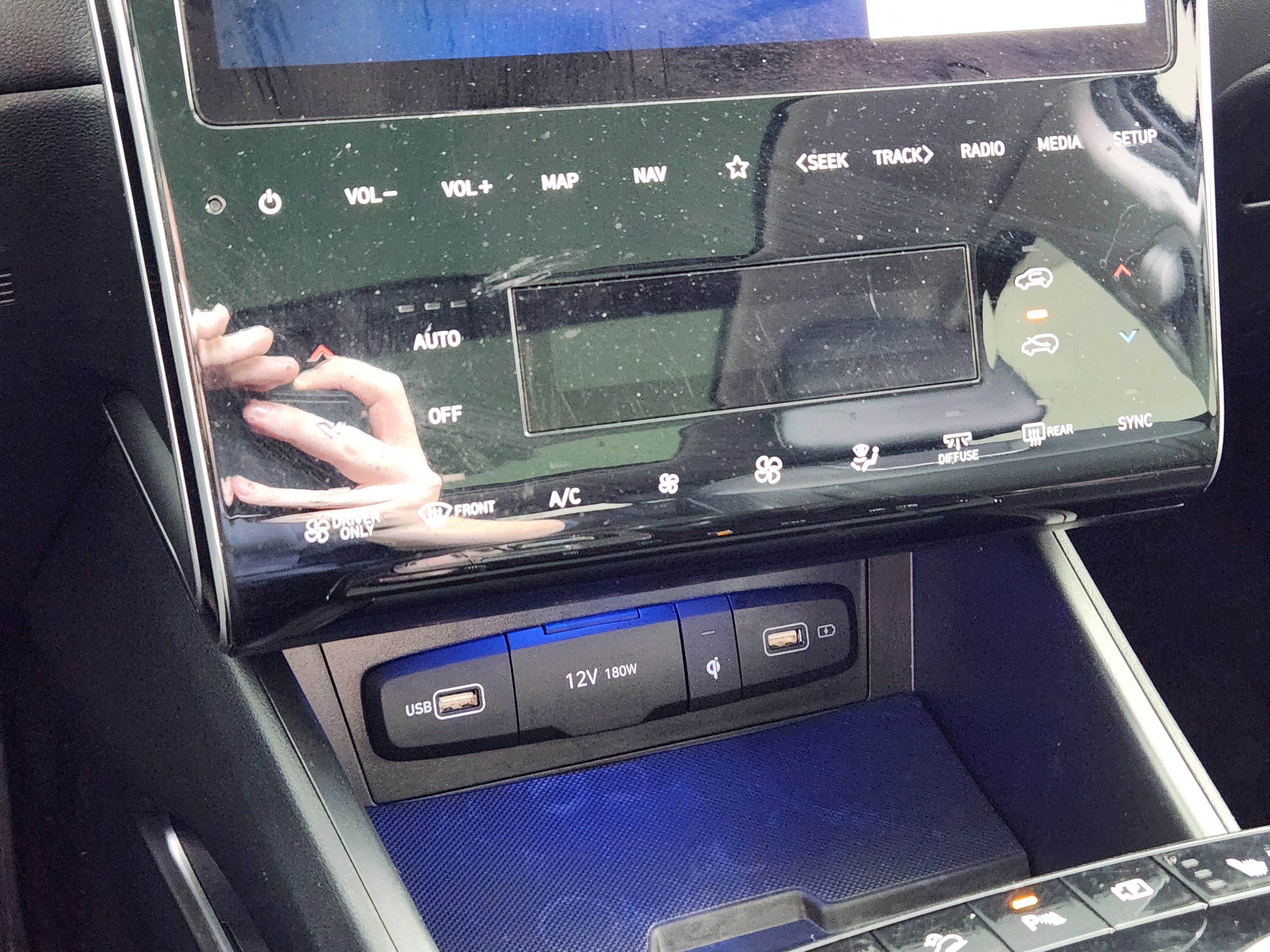 Used 2023 Hyundai Tucson Limited image 24