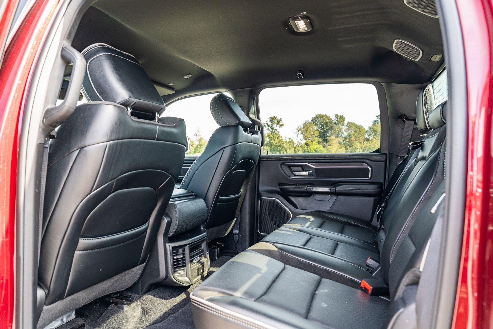 Used 2025 RAM 1500 Laramie image 19