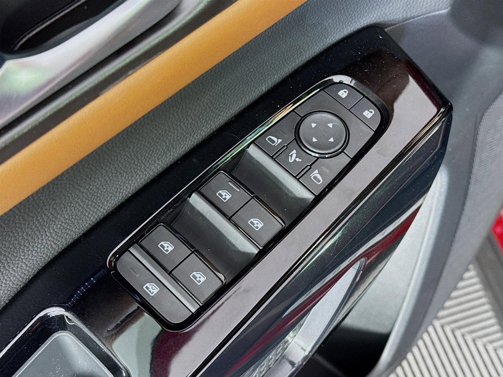 New 2026 Nissan Pathfinder Platinum w/ Cargo Package FWD image 19