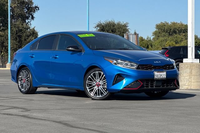 Used 2022 Kia Forte GT w/ GT2 Package FWD image 2