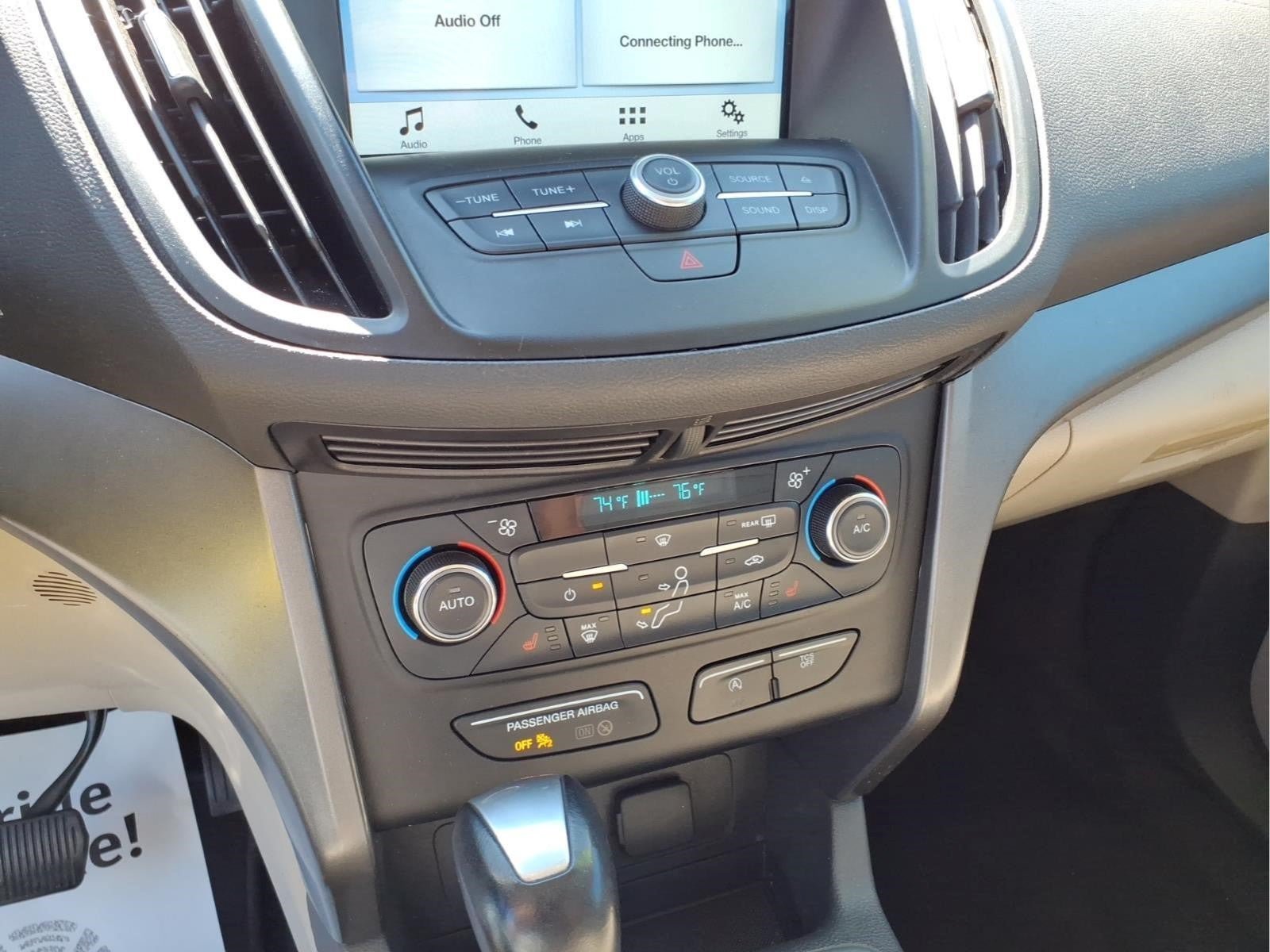 Used 2017 Ford Escape SE w/ SE Leather Comfort Package FWD image 19