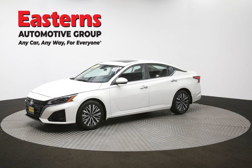 Used 2024 Nissan Altima 2.5 SV w/ SV Premium Package image 57