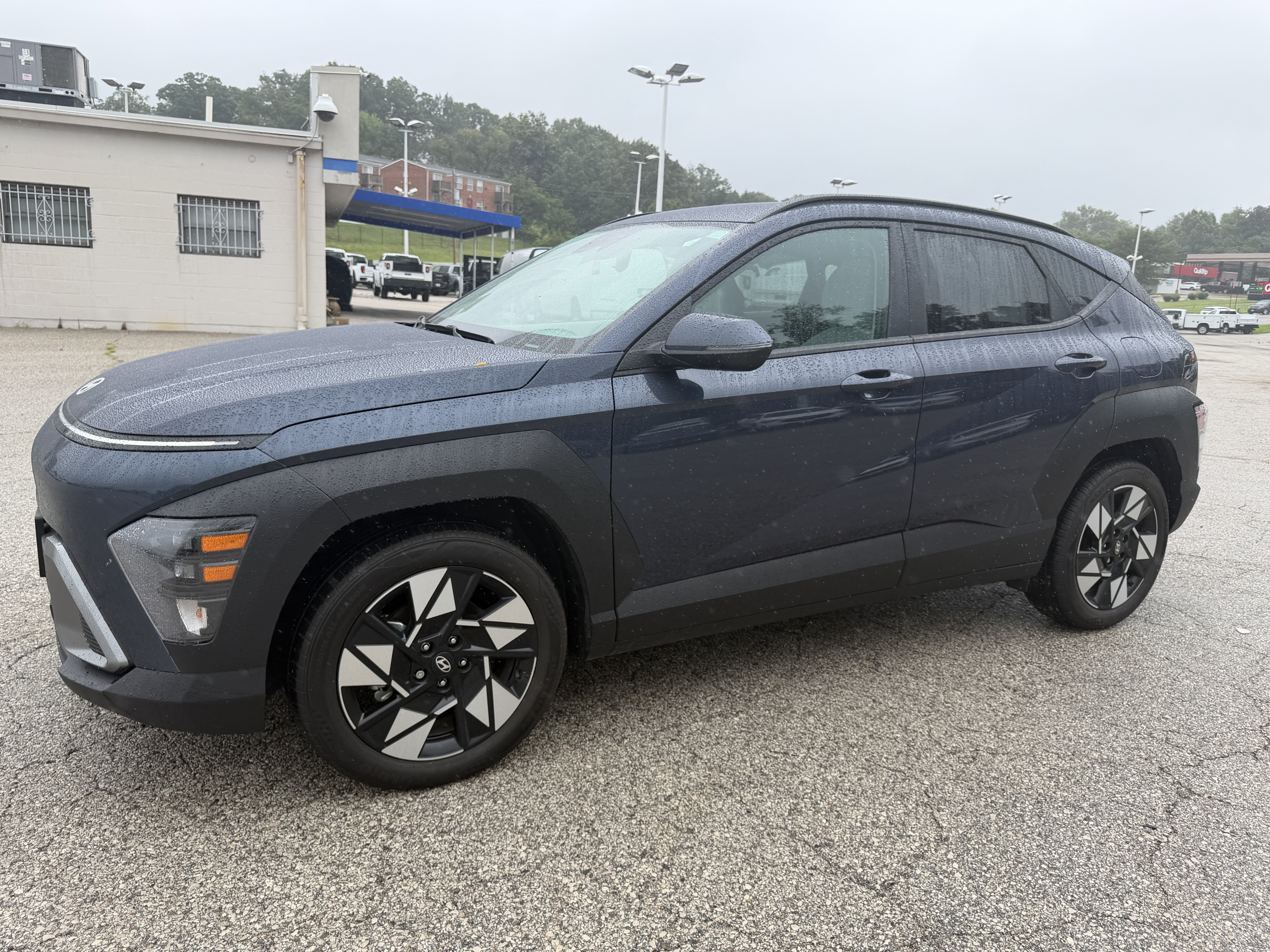 Used 2024 Hyundai Kona SEL FWD image 3