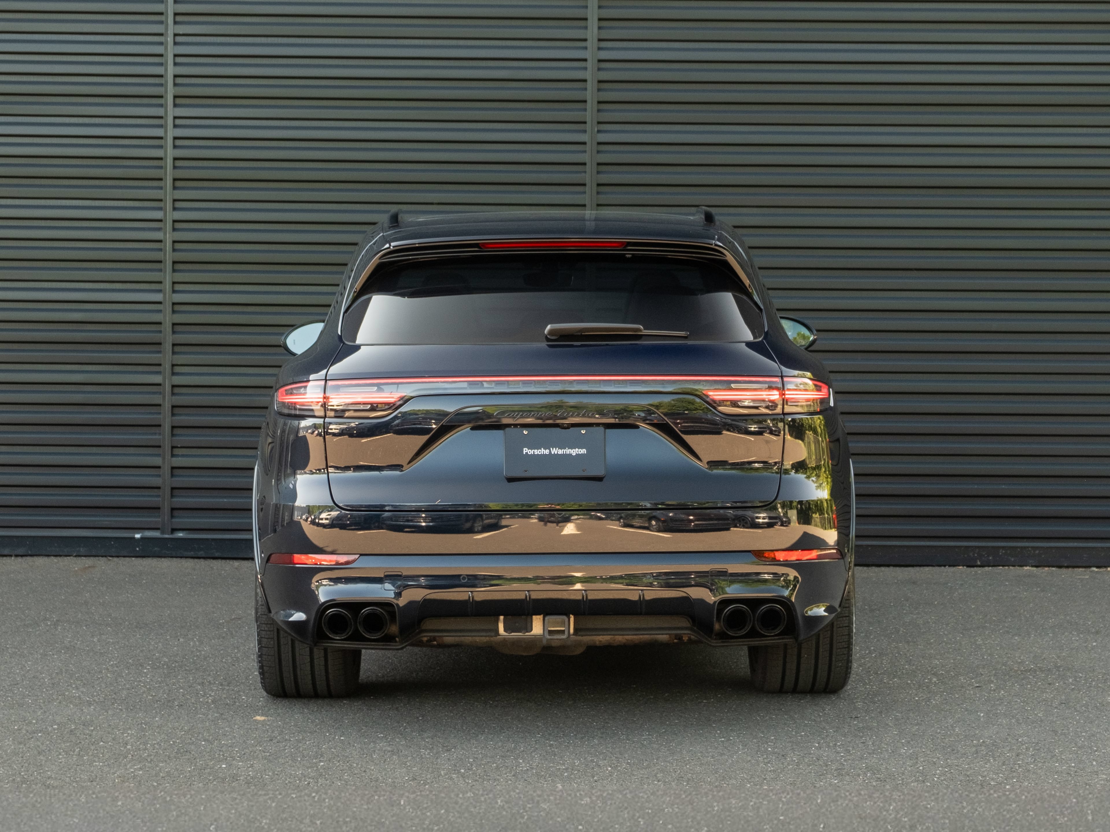 Certified 2023 Porsche Cayenne Turbo S AWD/4WD image 7