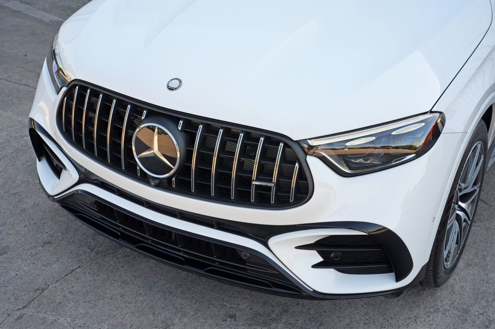 Used 2025 Mercedes-Benz GLC 63 AMG S w/ Driver Assistance Package image 8