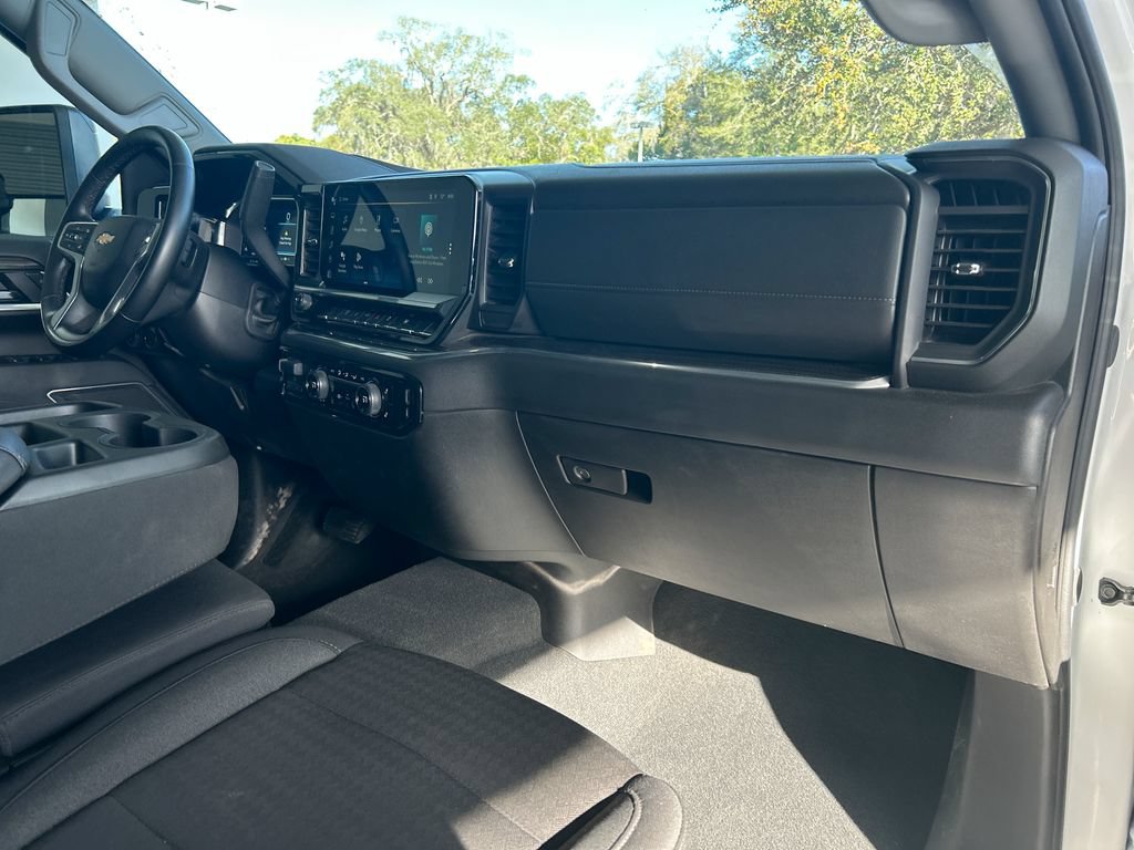 Used 2025 Chevrolet Silverado 2500 LT w/ Convenience Package AWD/4WD image 29