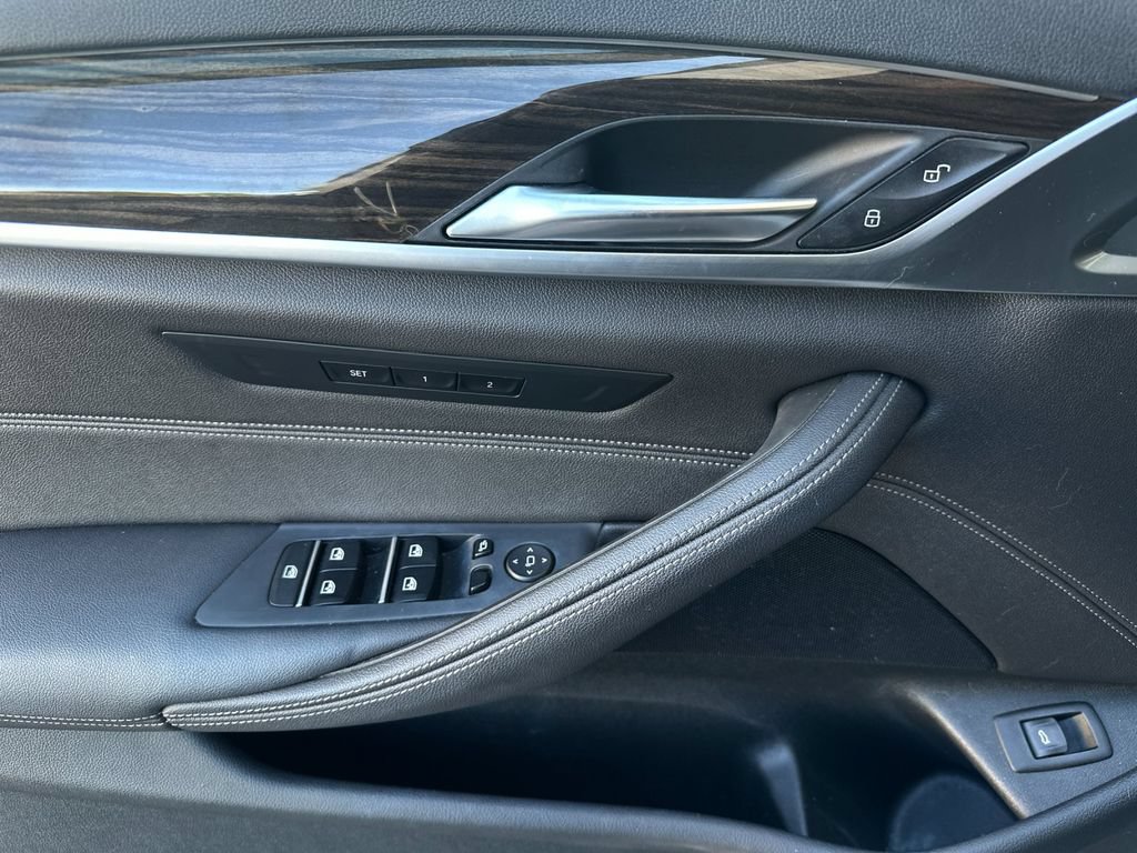 Used 2021 BMW 530i RWD image 12