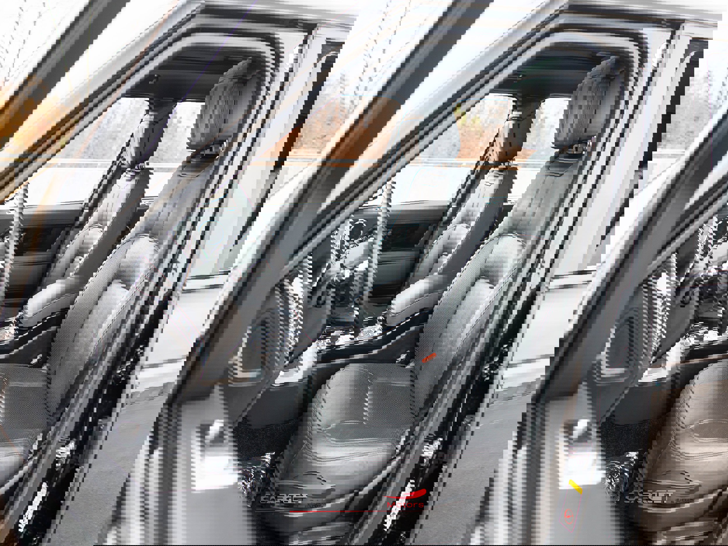 Used 2020 Land Rover Range Rover Long Wheelbase HSE image 13