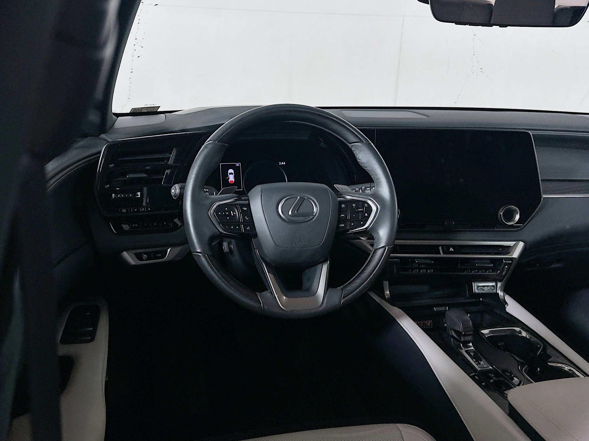 Used 2024 Lexus RX 350 Premium w/ Accessory Package (Z1) AWD/4WD image 18