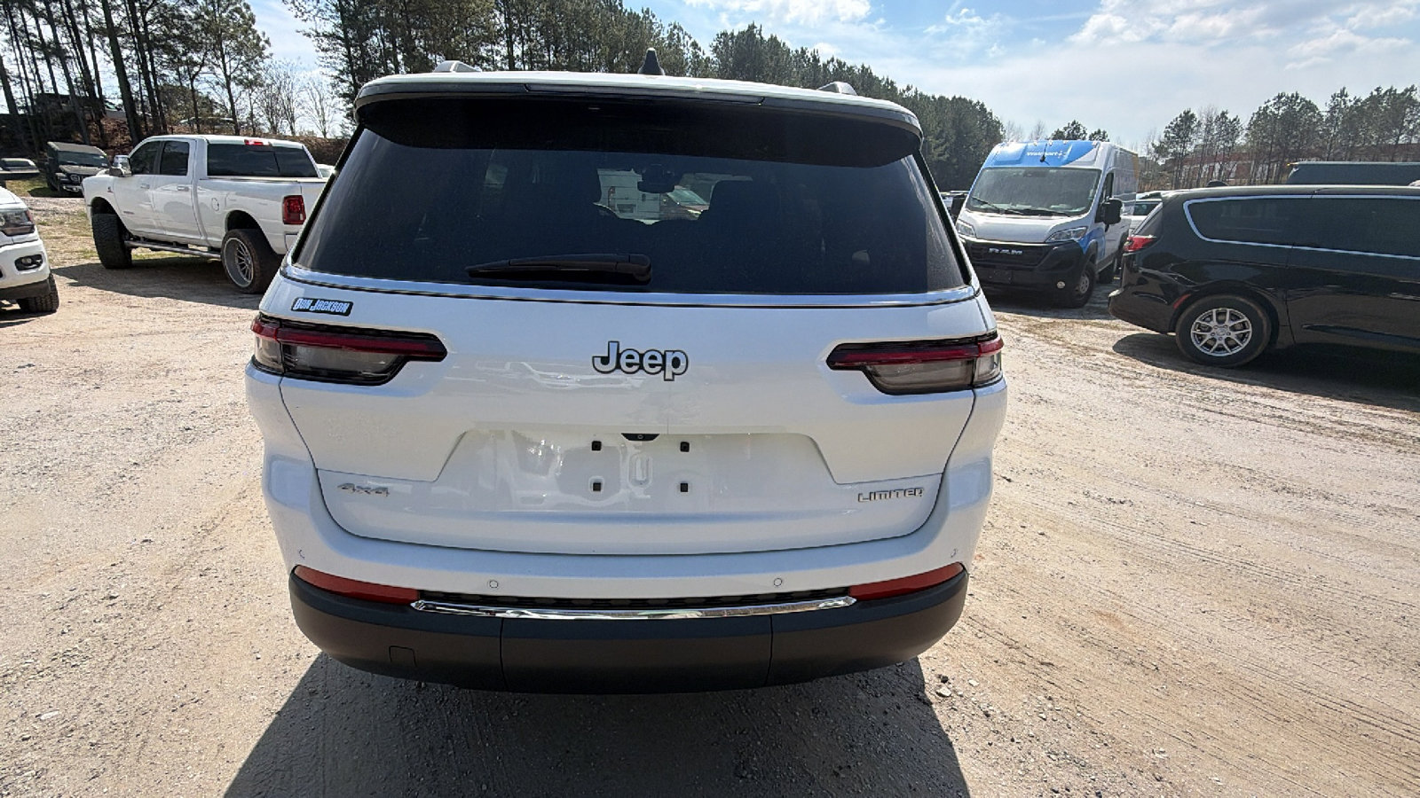 Used 2024 Jeep Grand Cherokee L Limited image 9