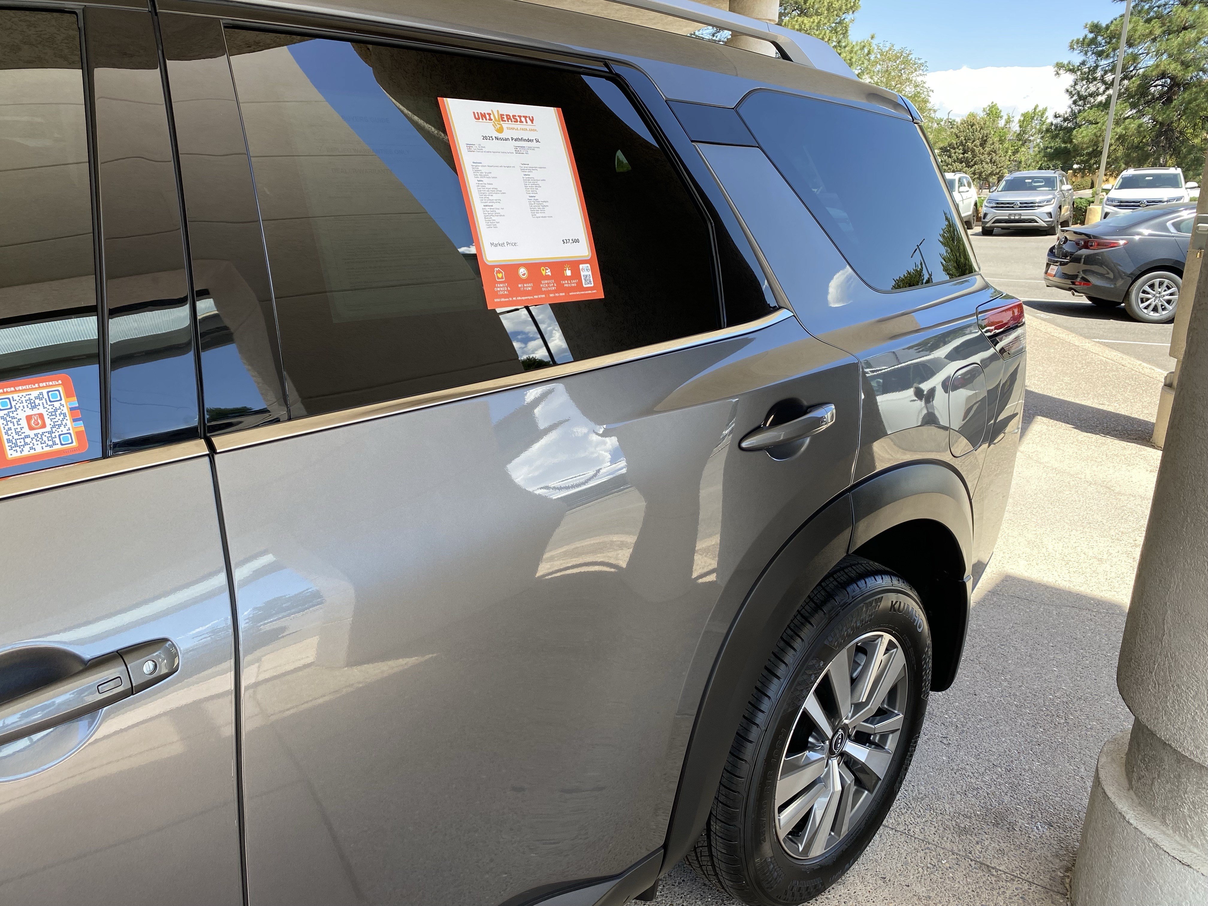 Used 2025 Nissan Pathfinder SL w/ Cargo Package AWD/4WD image 60