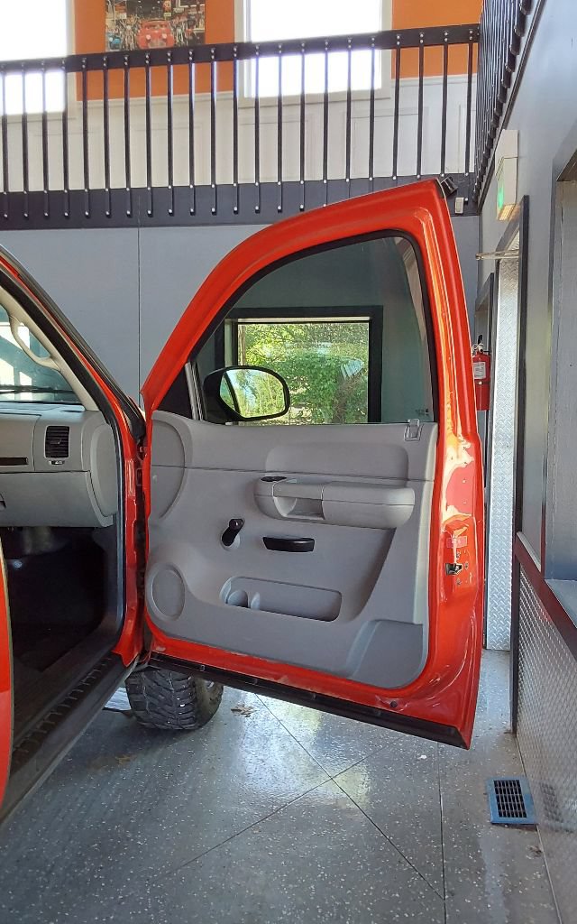 Used 2008 GMC Sierra 1500 W/T w/ Work Truck Preferred Package AWD/4WD image 11