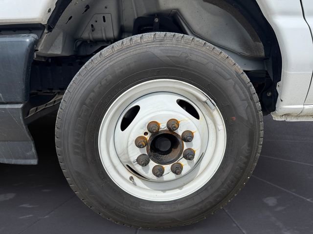 Used 2024 Ford E-350 and Econoline 350 Super Duty image 14