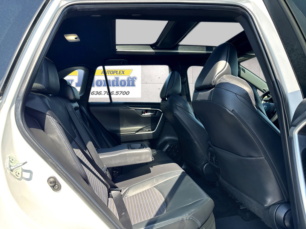 Used 2023 Toyota RAV4 XSE AWD/4WD image 8