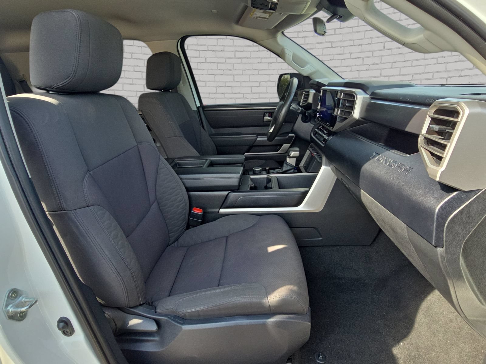 Used 2022 Toyota Tundra SR5 w/ Convenience Package RWD image 10