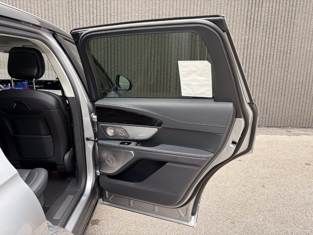 New 2026 Lincoln Nautilus Reserve AWD/4WD image 29