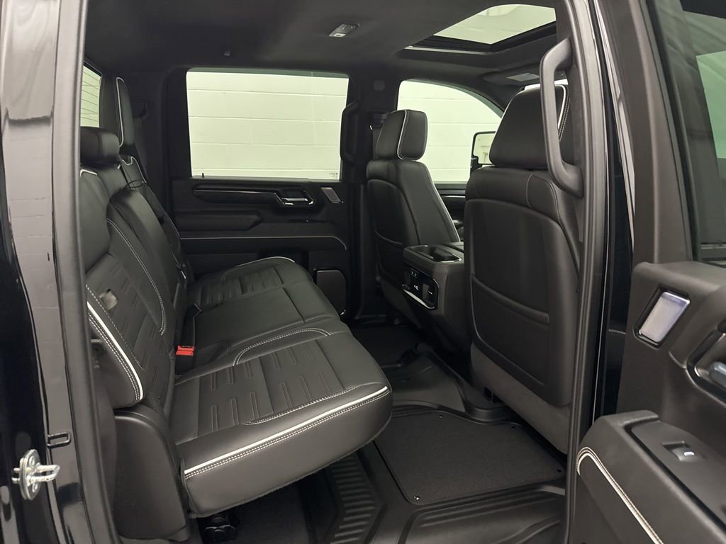 Used 2024 GMC Sierra 2500 AT4X image 66