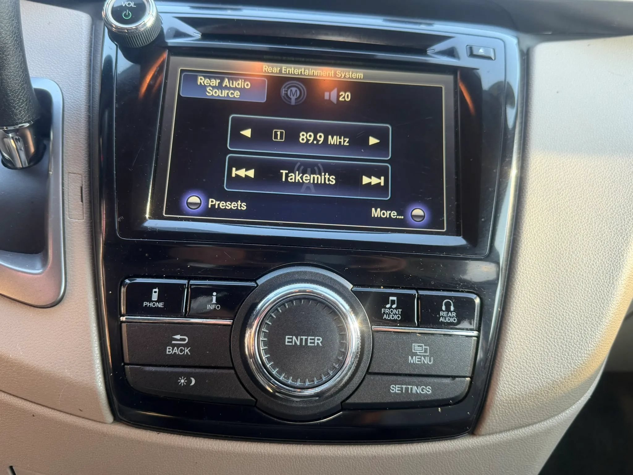 Used 2014 Honda Odyssey EX-L image 27