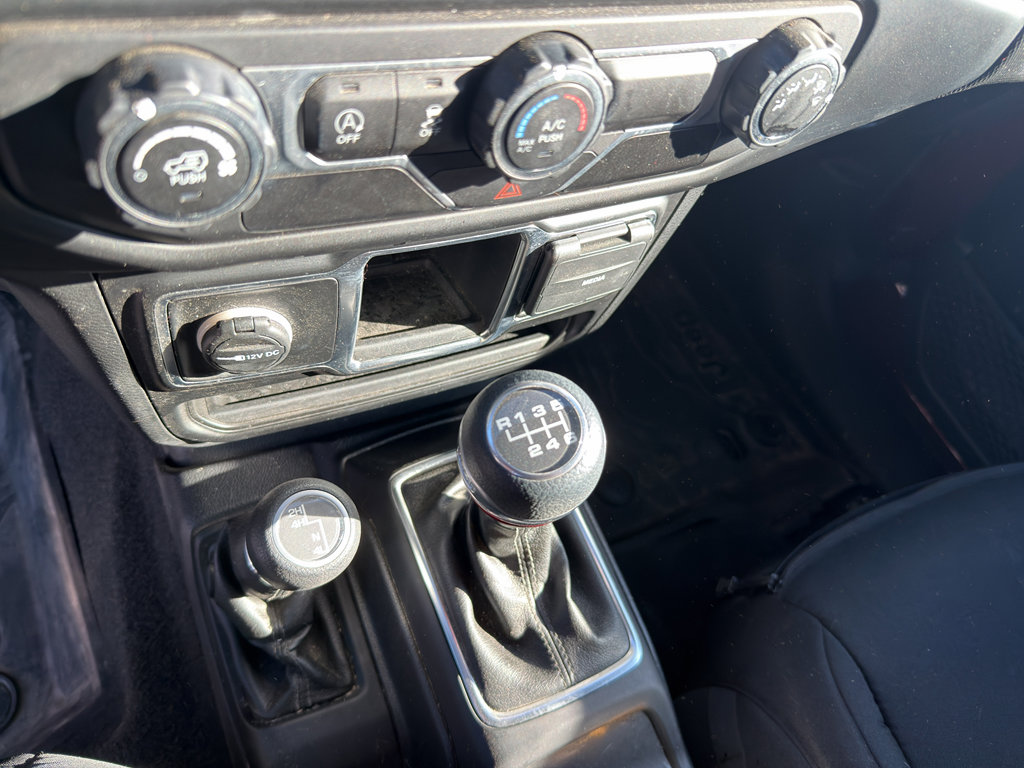 Used 2021 Jeep Gladiator Sport image 15