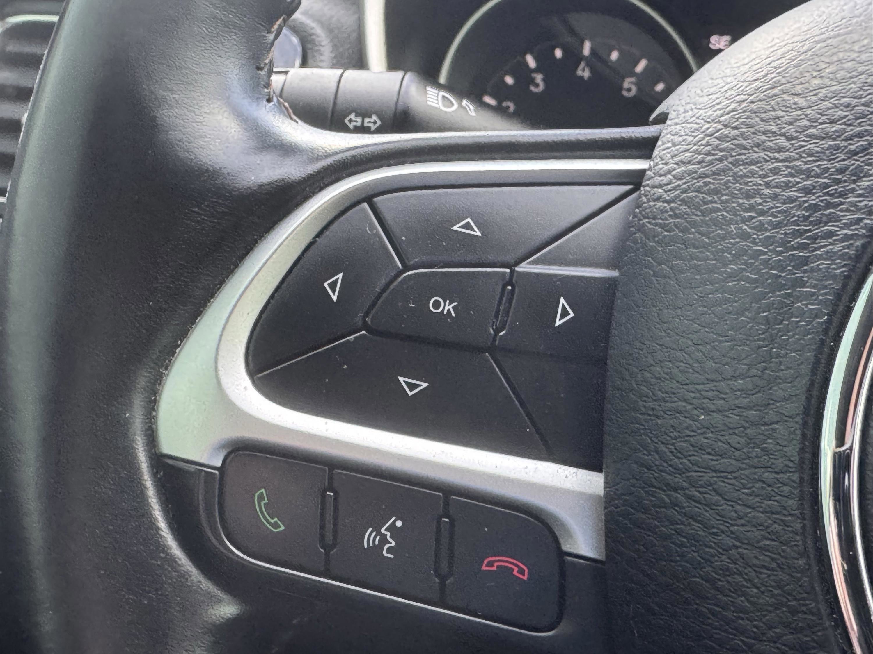 Used 2019 Jeep Compass Limited image 12