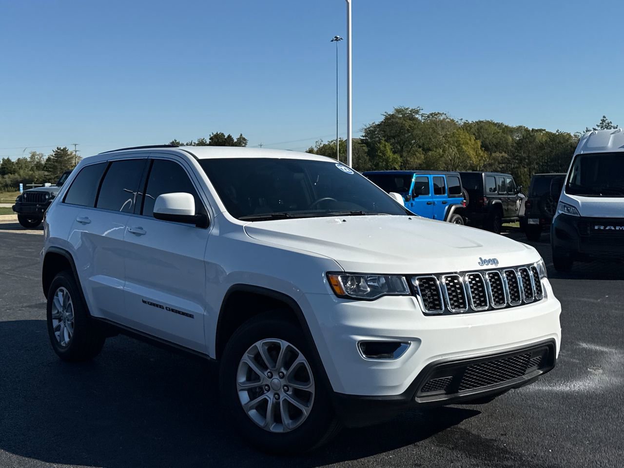 Used 2022 Jeep Grand Cherokee Laredo E