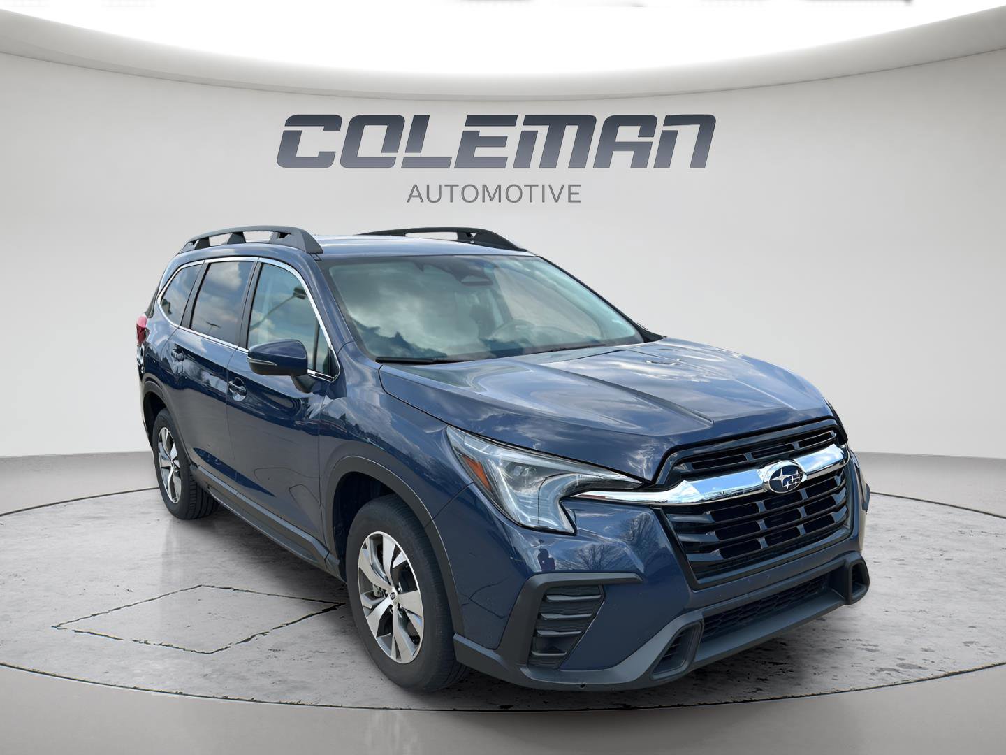 Used 2023 Subaru Ascent Premium w/ Convenience Package AWD/4WD image 2