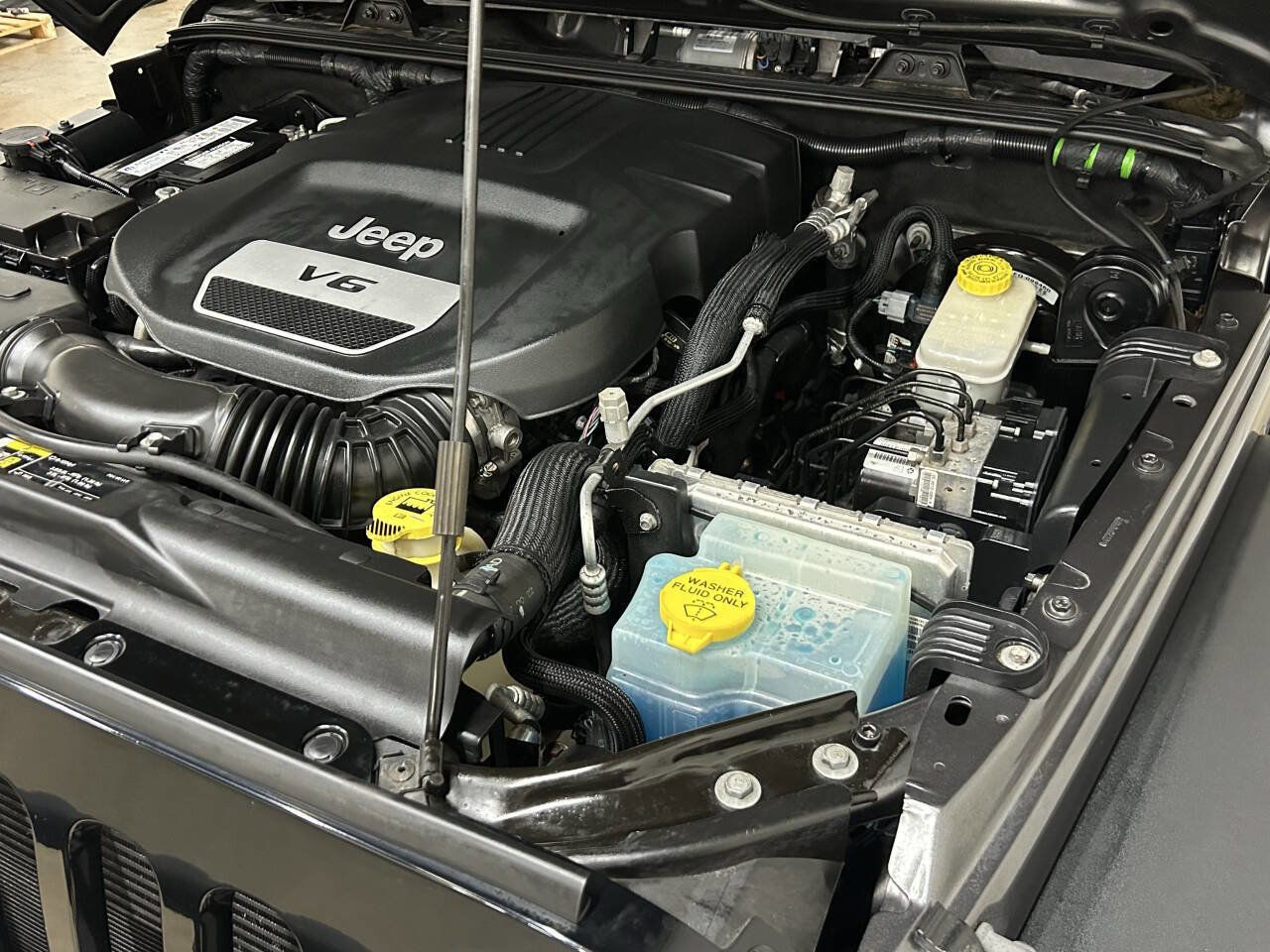 Used 2017 Jeep Wrangler Unlimited Sport image 15