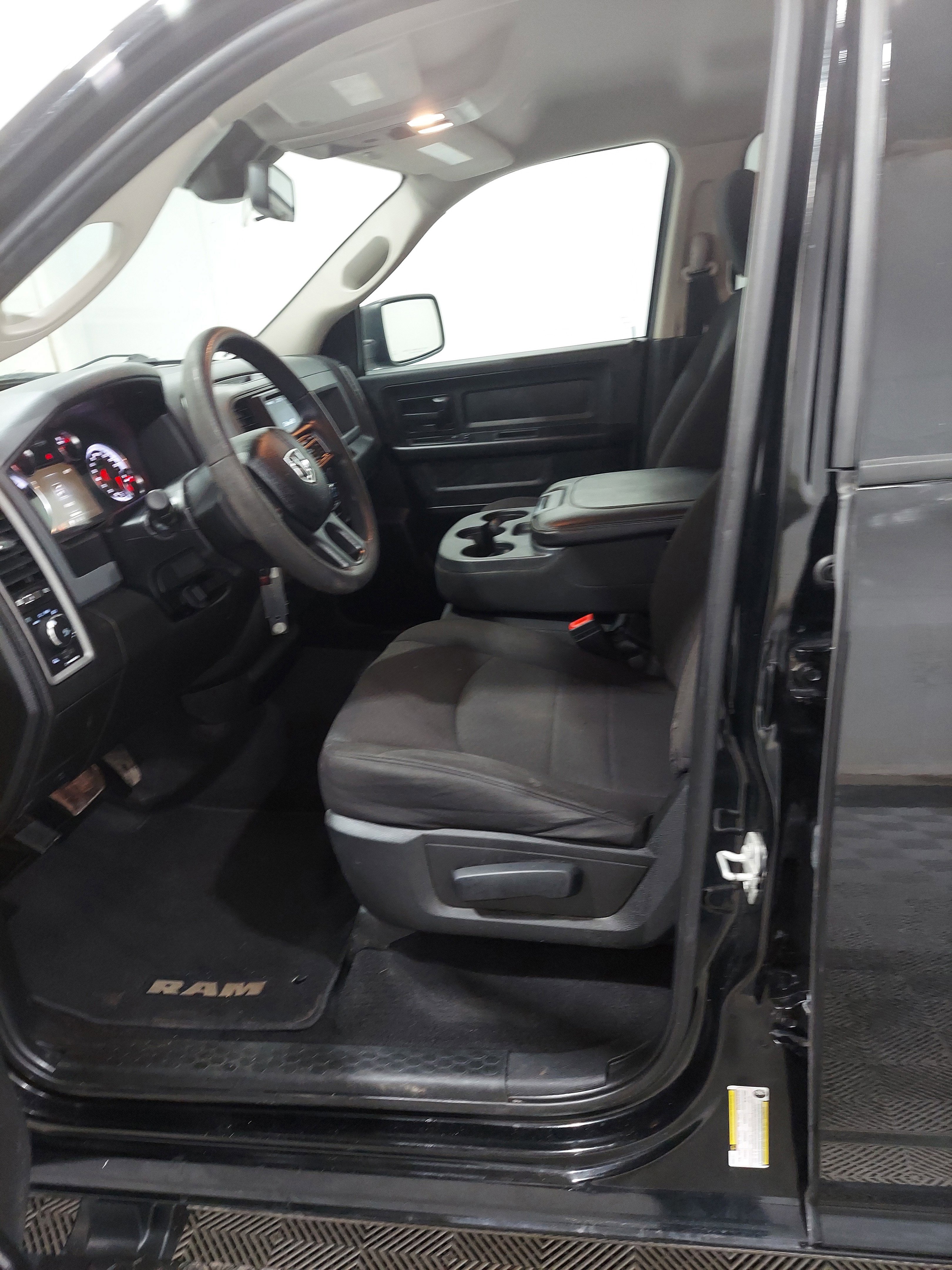 Used 2020 RAM 1500 Express w/ Wheel & Sound Group AWD/4WD image 14