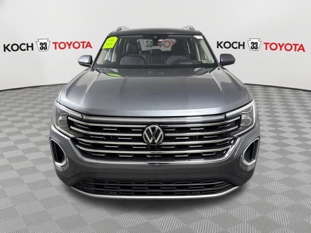 Used 2025 Volkswagen Atlas SEL image 2