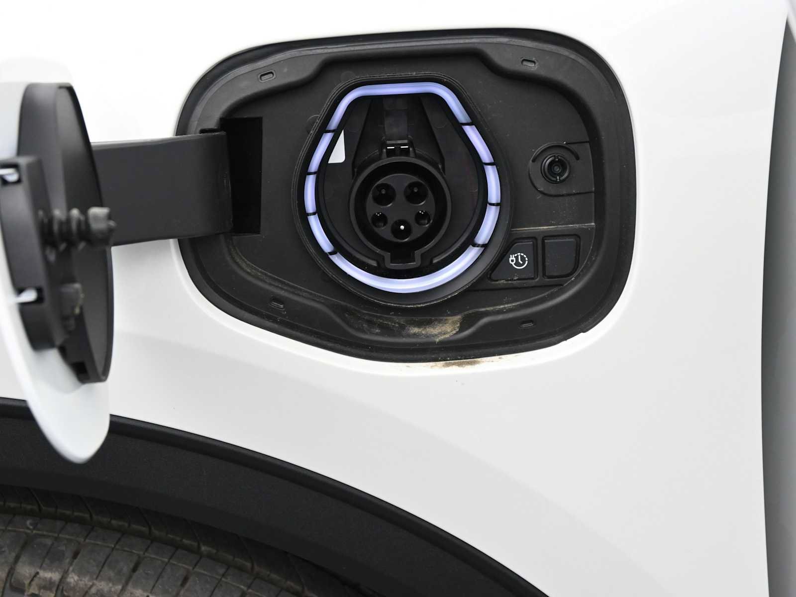 New 2025 Ford Escape SE FWD image 11