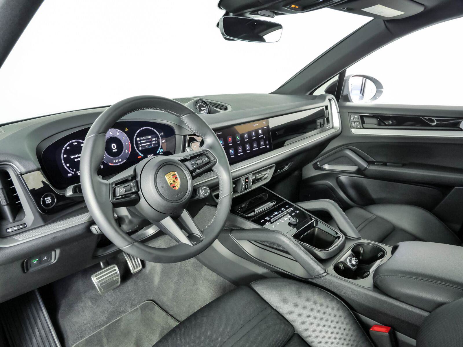 Used 2025 Porsche Cayenne S AWD/4WD image 4