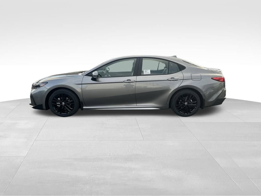 New 2026 Toyota Camry SE image 4