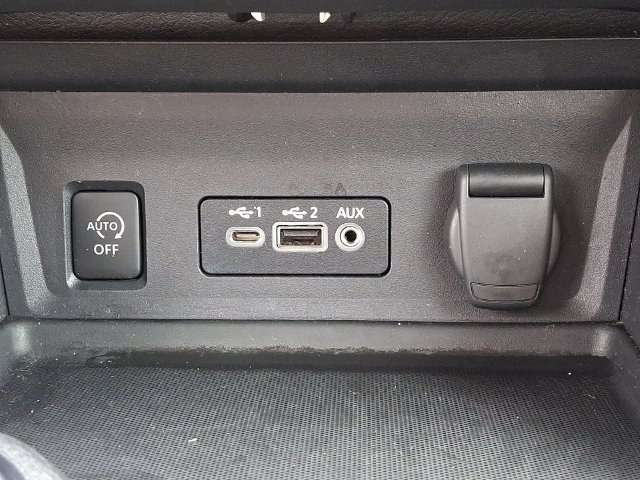 Used 2024 Nissan Sentra SV FWD image 28