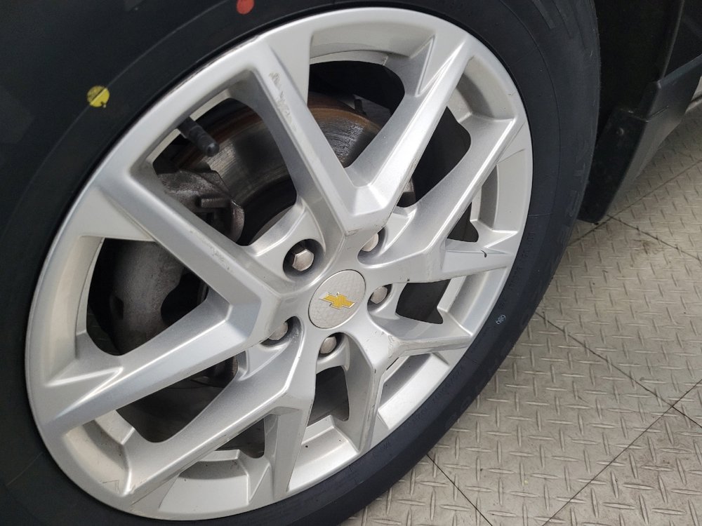 Used 2022 Chevrolet Equinox LT w/ LPO, Floor Liner Package image 31