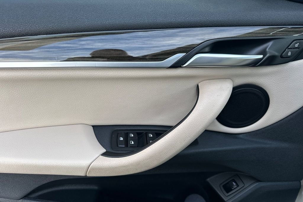 Used 2018 BMW X1 xDrive28i w/ Convenience Package image 10