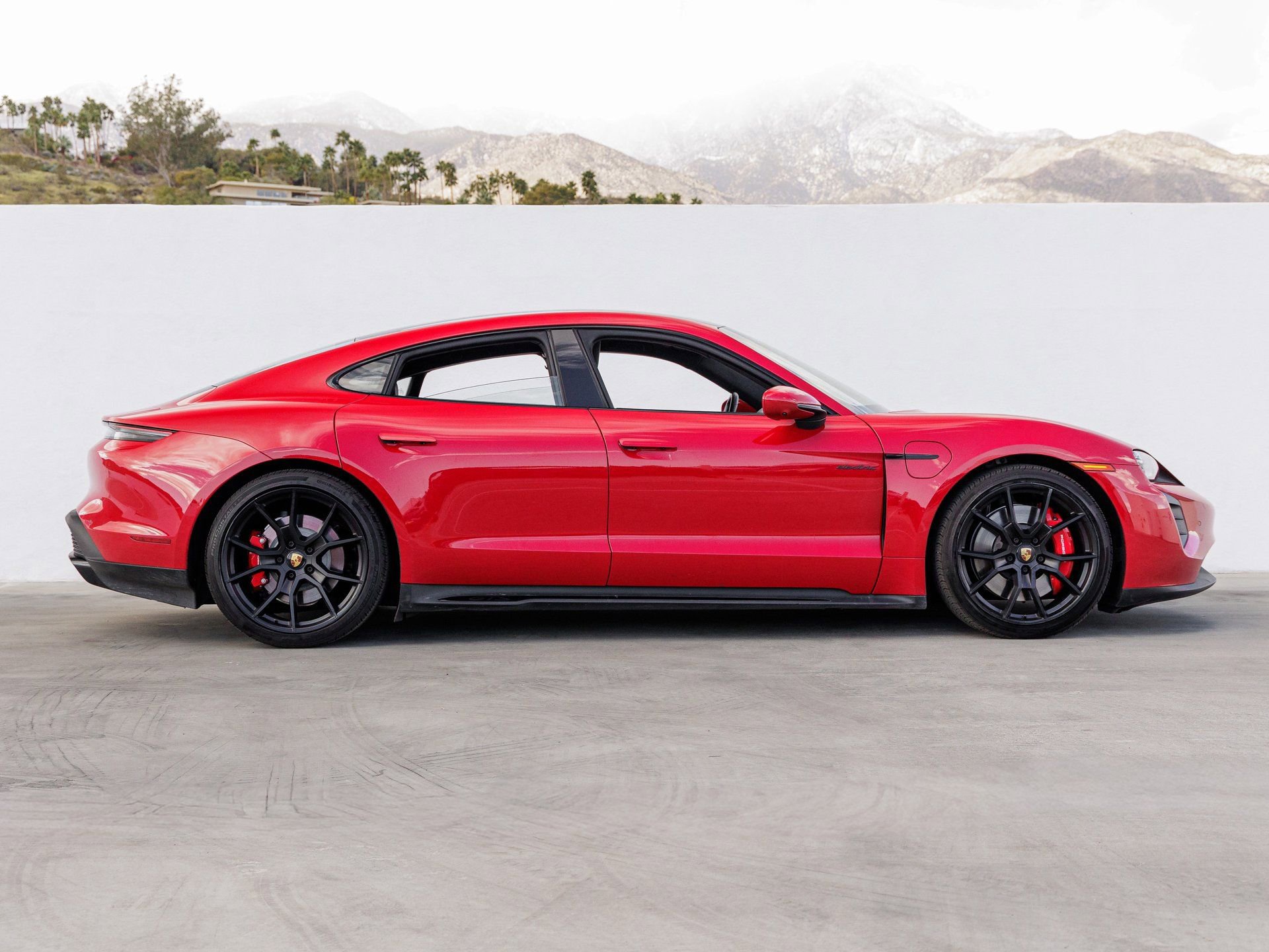 Certified 2022 Porsche Taycan GTS image 8