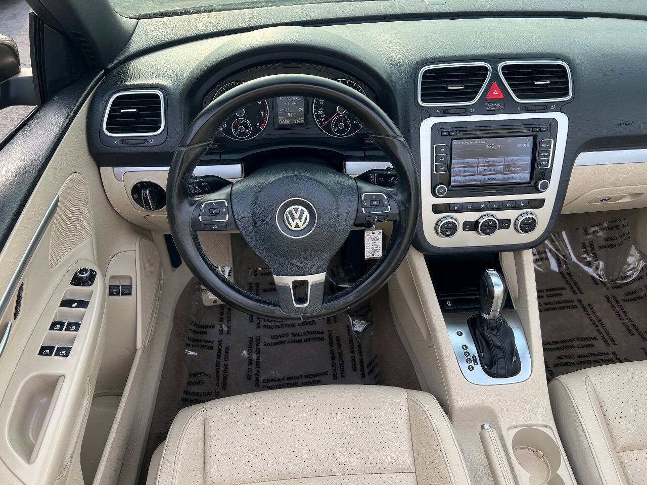 Used 2013 Volkswagen Eos Komfort FWD image 26