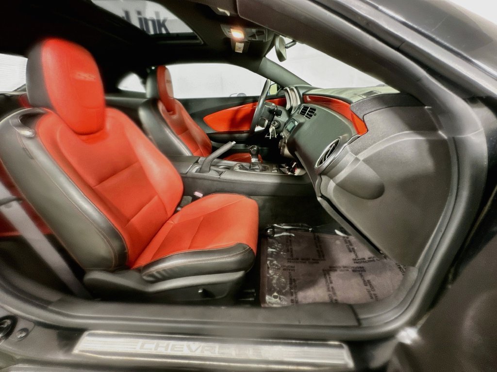 Used 2010 Chevrolet Camaro SS w/ RS Package RWD image 29