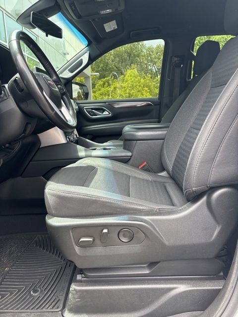 Used 2022 GMC Yukon SLE w/ Gmc Pro Safety Plus Package AWD/4WD image 12