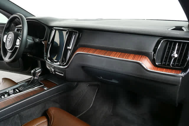 Used 2019 Volvo S60 T6 Inscription image 25