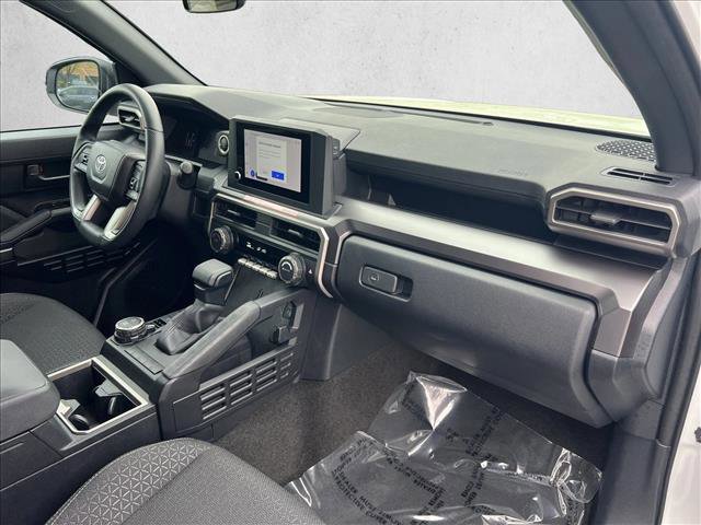 Used 2025 Toyota 4Runner SR5 AWD/4WD image 23