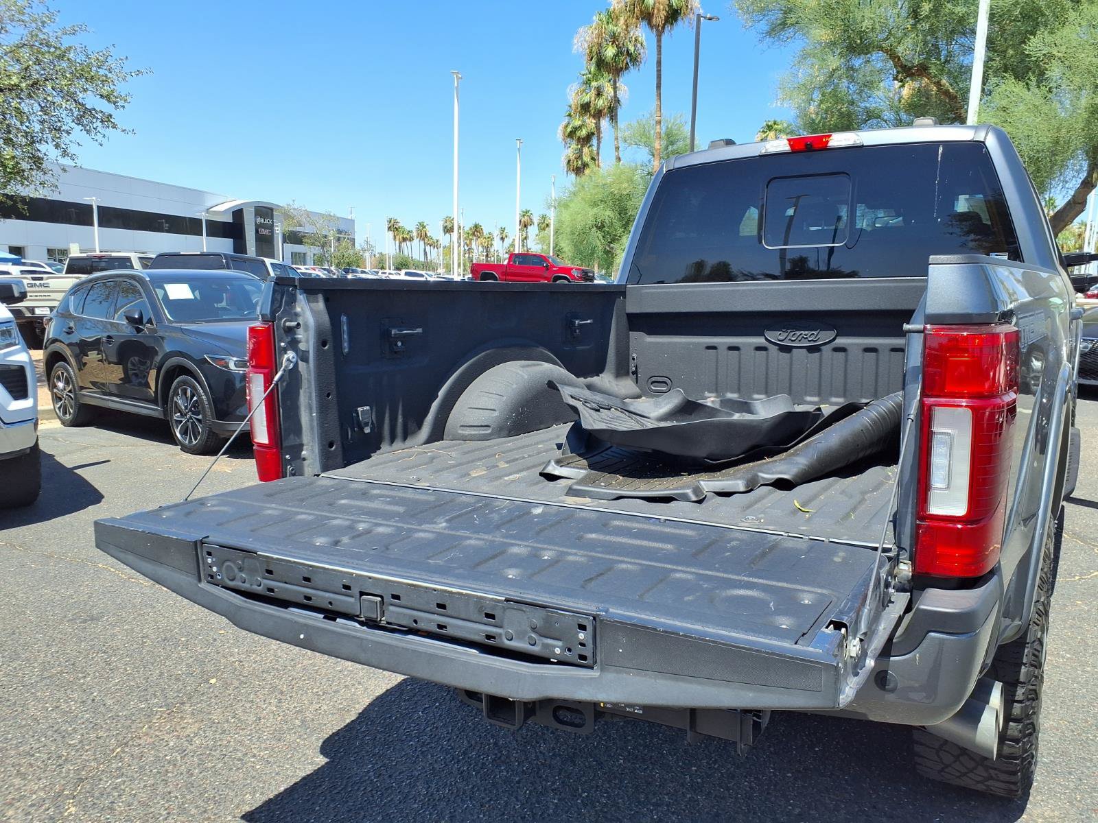Used 2022 Ford F250 Lariat w/ Tremor Off-Road Package AWD/4WD image 7