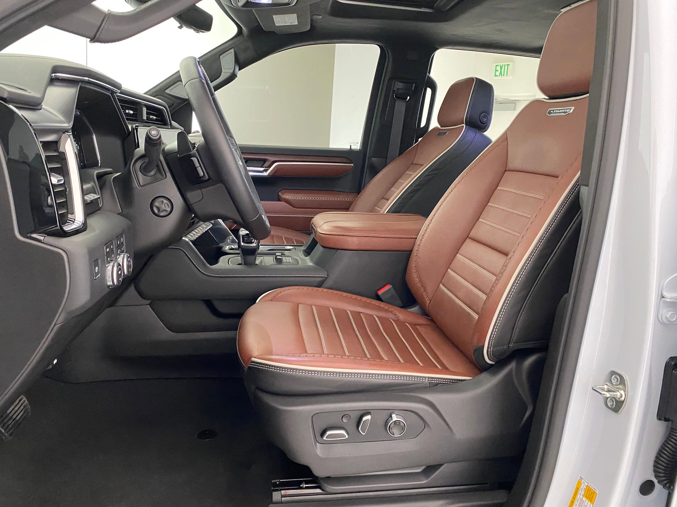 Used 2026 GMC Sierra 1500 Denali Ultimate image 5