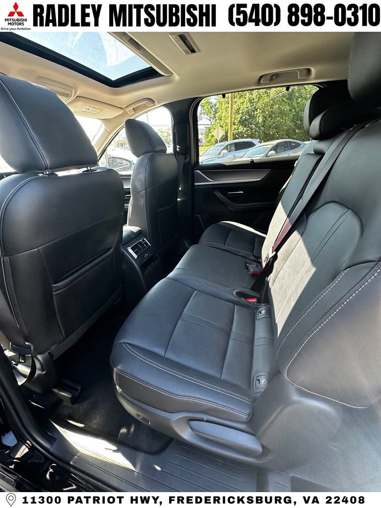 Used 2024 MAZDA CX-90 Plug-In Hybrid w/ Preferred AWD/4WD image 8