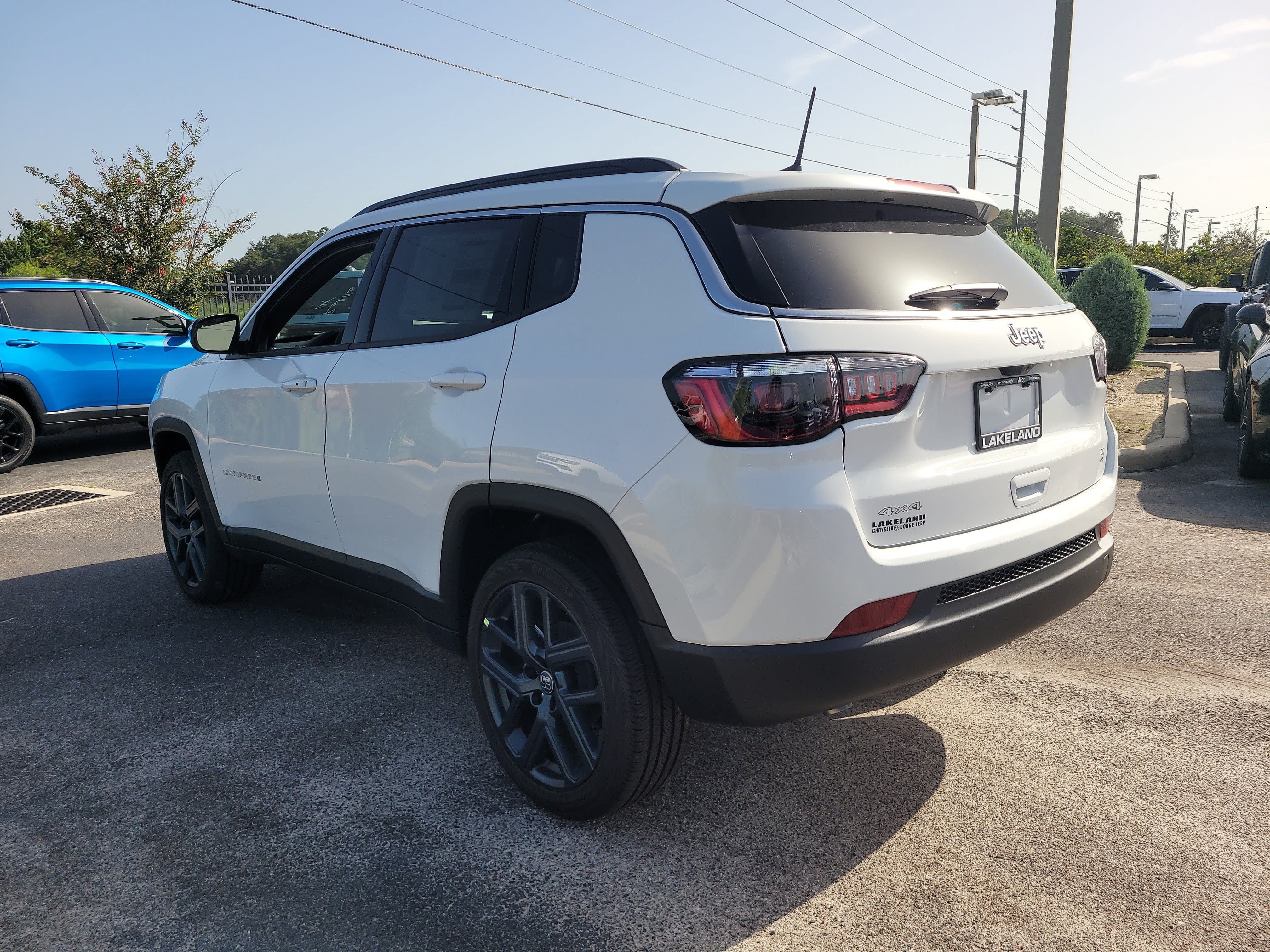 New 2026 Jeep Compass Latitude AWD/4WD image 8